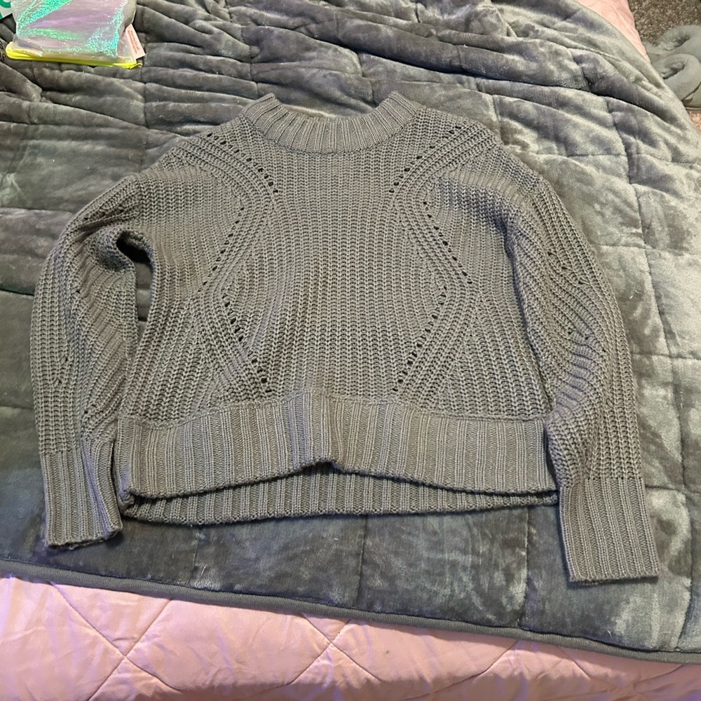 Gray Crew Neck Sweater with Textured Knit